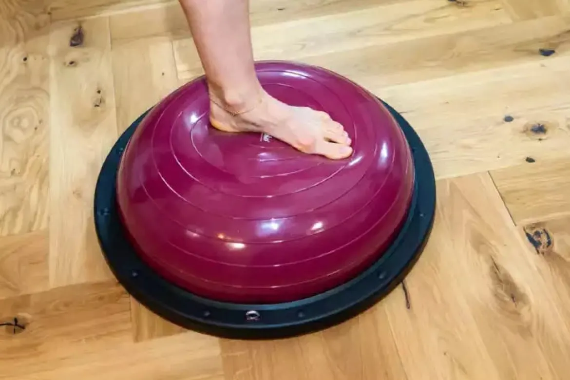 Balance ball OKO - Red