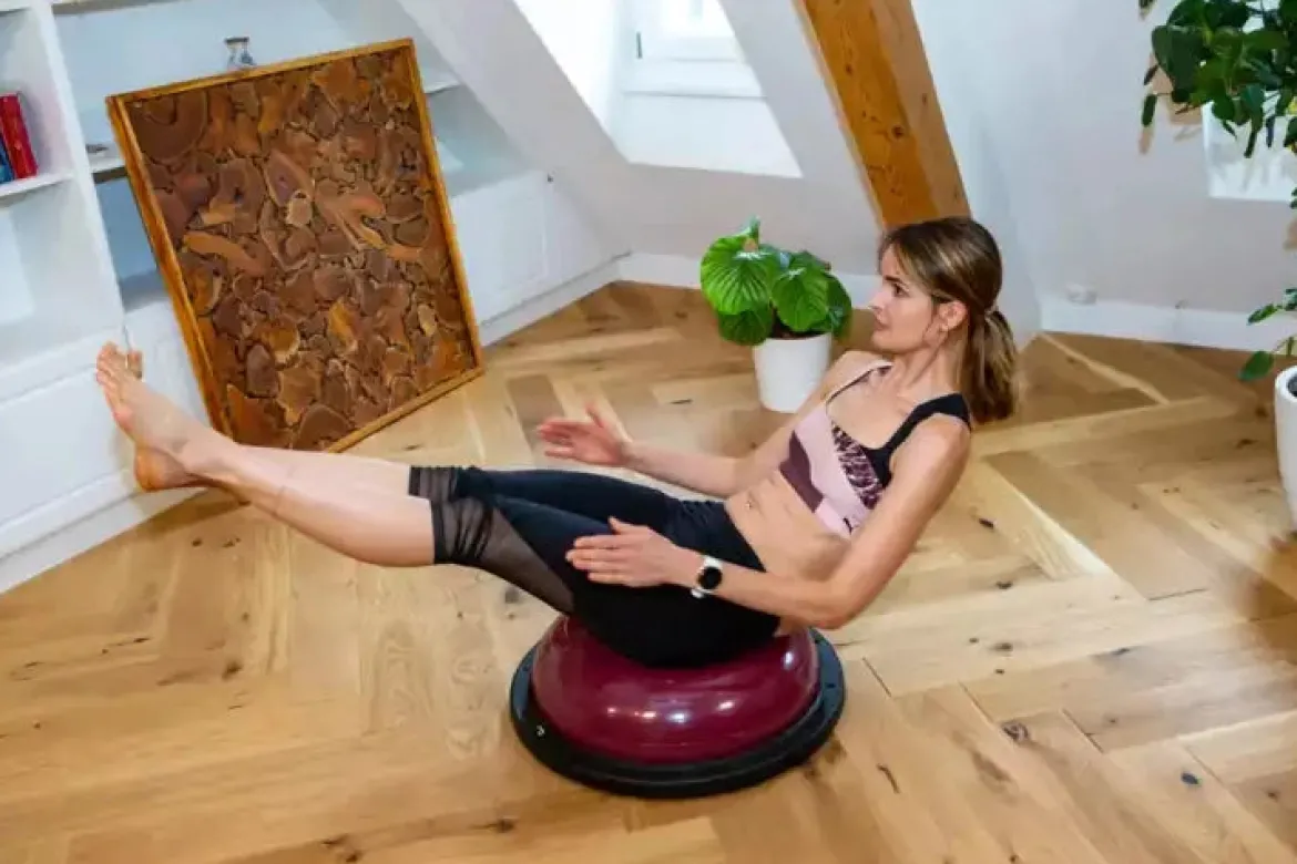Balance ball OKO - Red