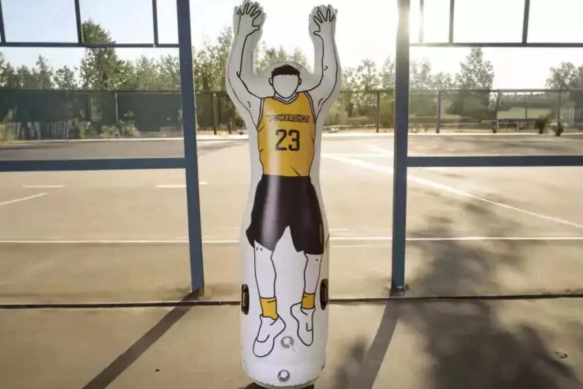 BASKETBALL - MANNEQUIN GONFLABLE 2,40 m