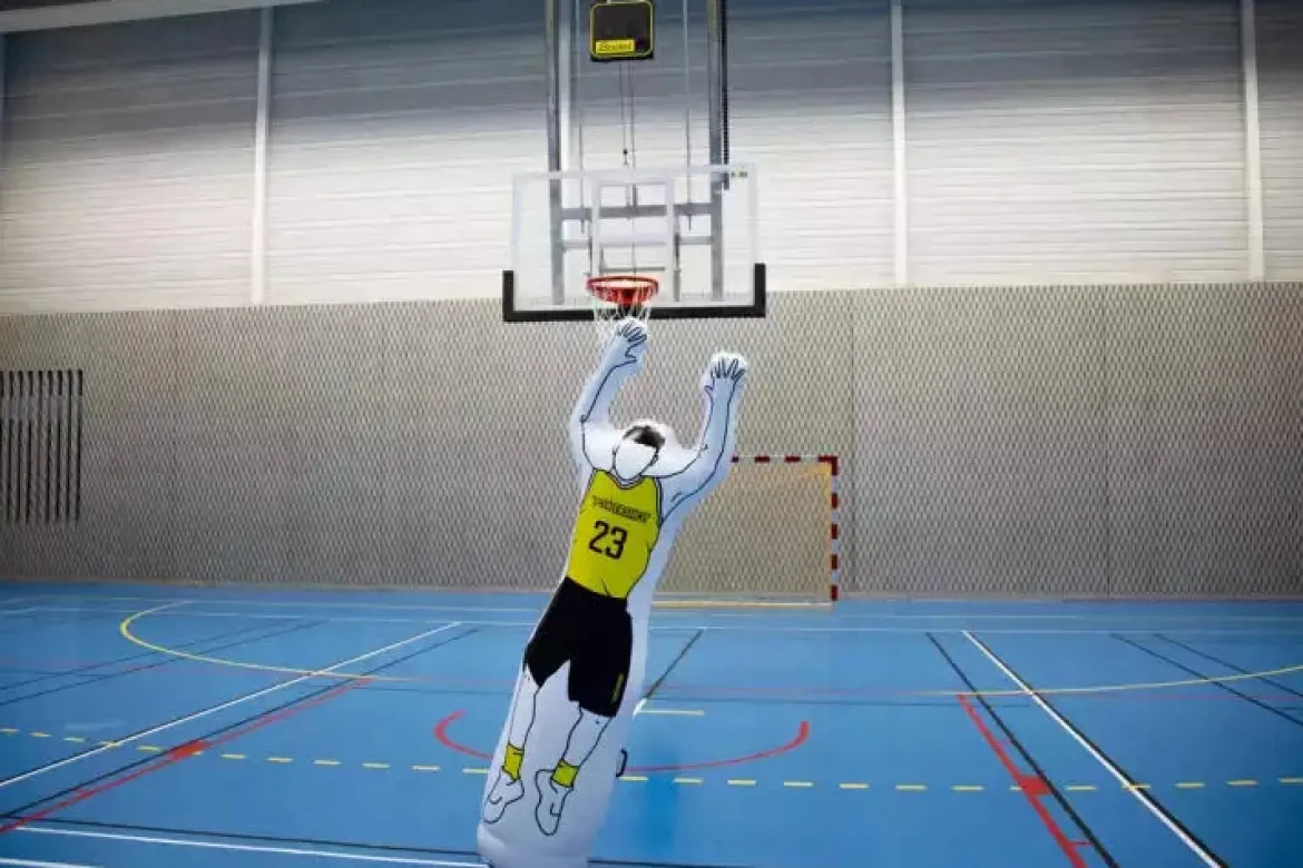 BASKETBALL - MANNEQUIN GONFLABLE 2,40 m
