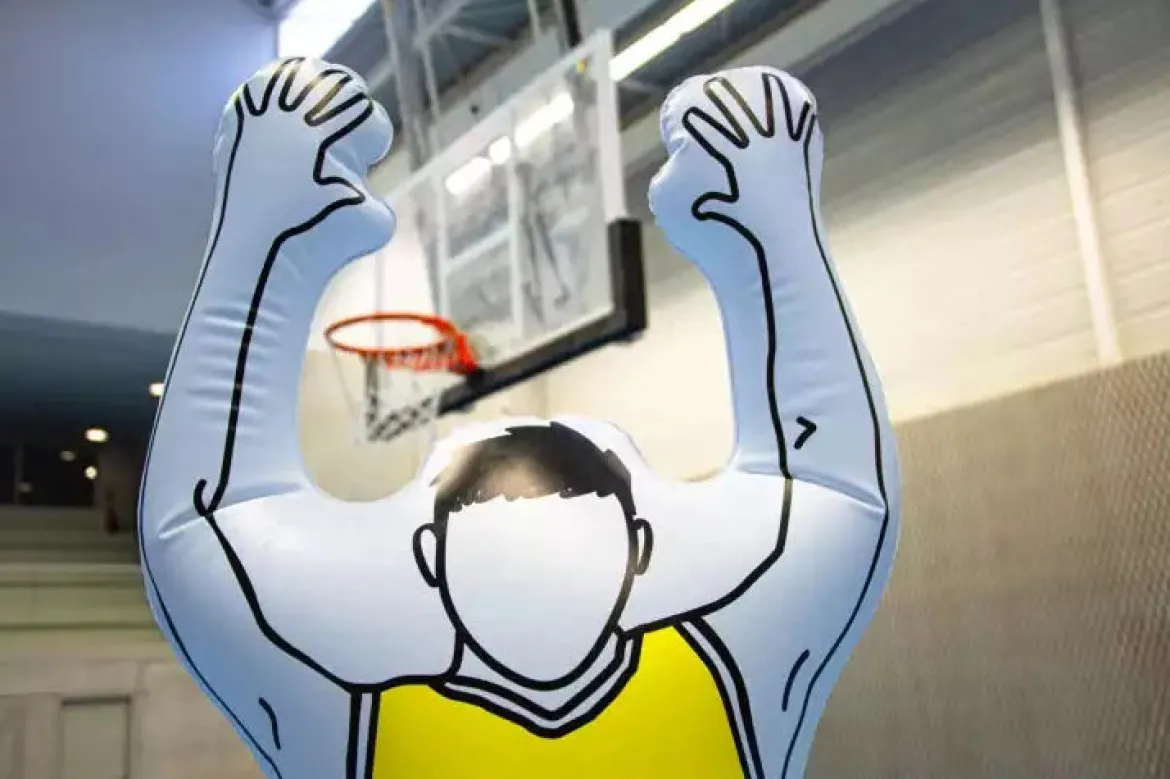BASKETBALL - MANNEQUIN GONFLABLE 2,40 m