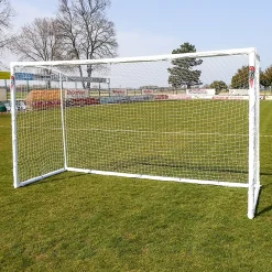 But de football STADIUM - 3.7m x 2m - uPVC - Blanc
