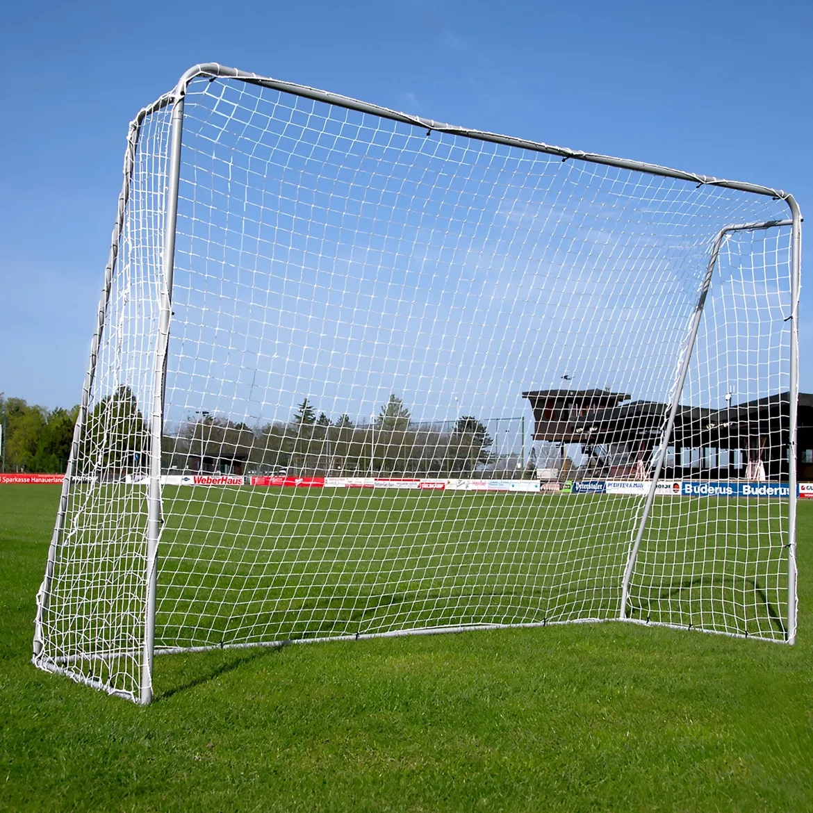 But de foot 3 x 2 m en acier + mur de tir noir