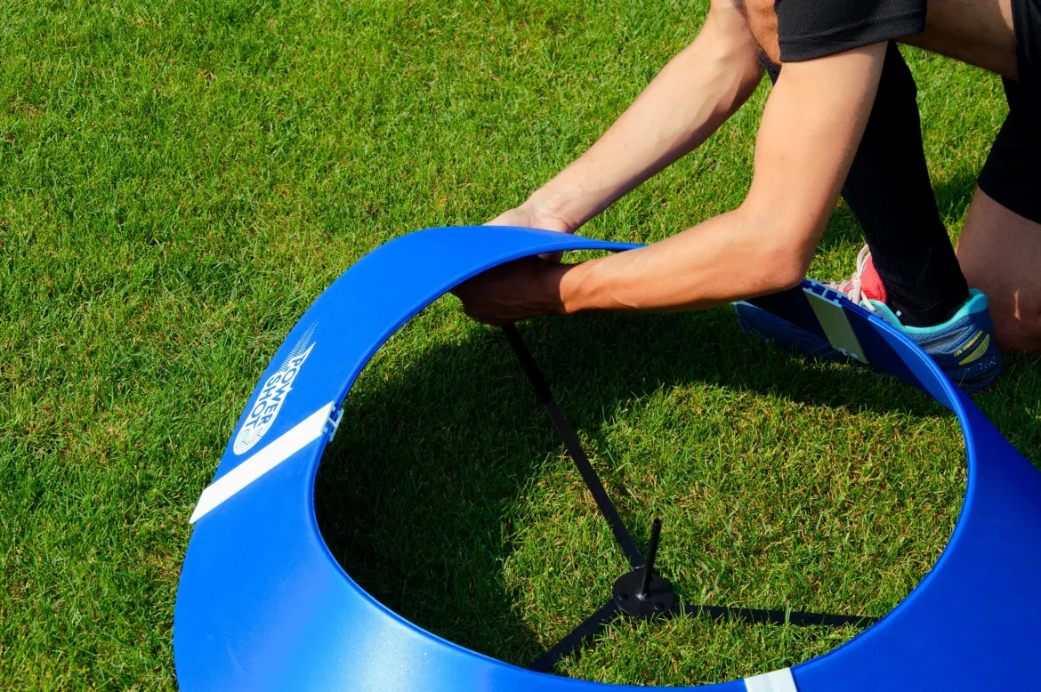 Kit de 10 cibles de FOOT GOLF avec jalon et drapeaux