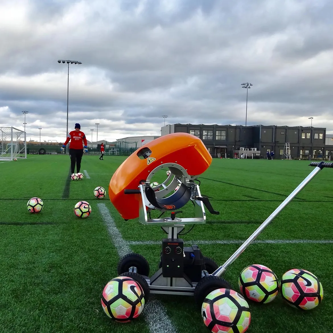 LOCATION Lanceur de balles professionnel – The Ball Launcher