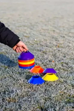 Lot de 100 balises/soucoupes/cones de délimitation