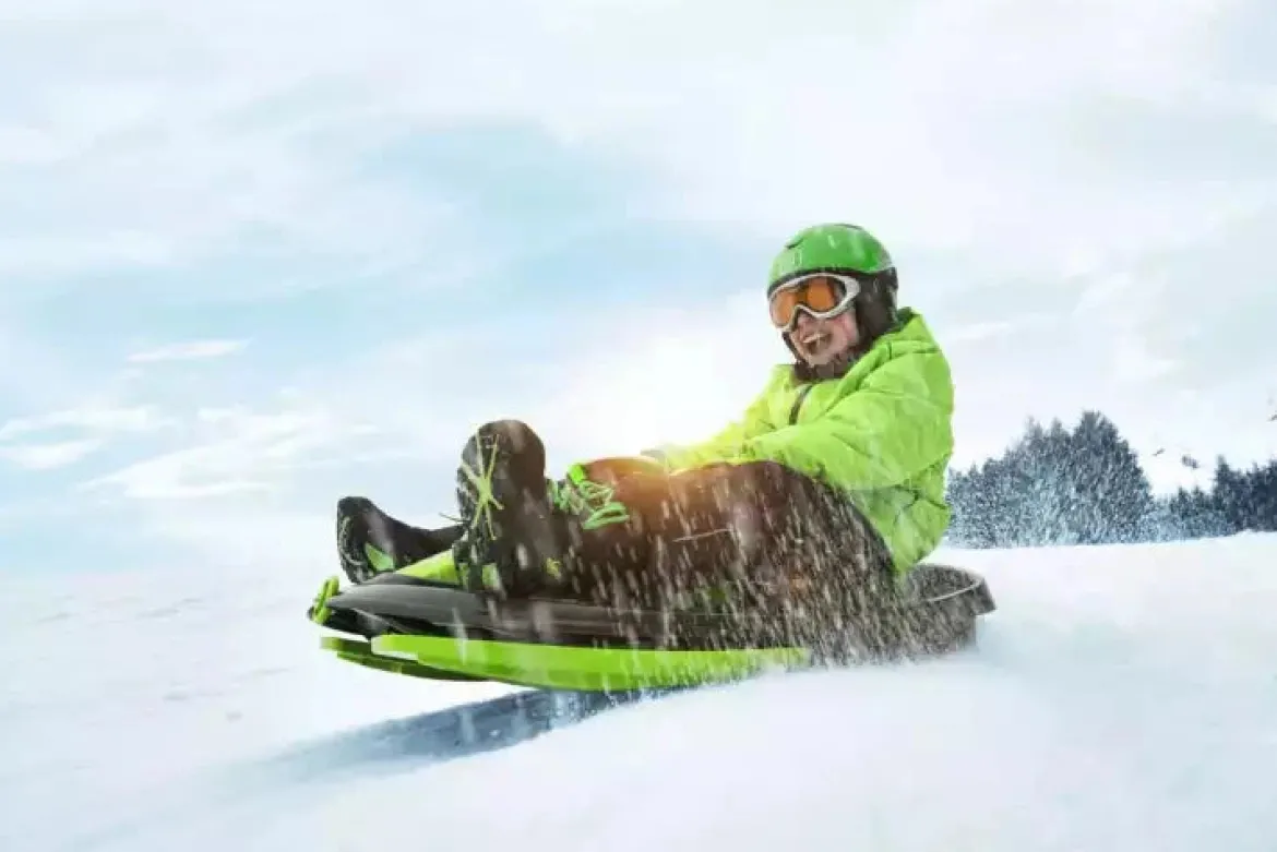 Luge avec Volant pour enfant et adulte - Luge design et résistante !