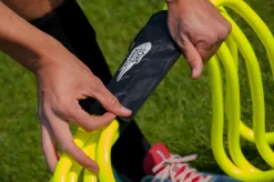 Poignée de transport pour haies / poteaux de slalom