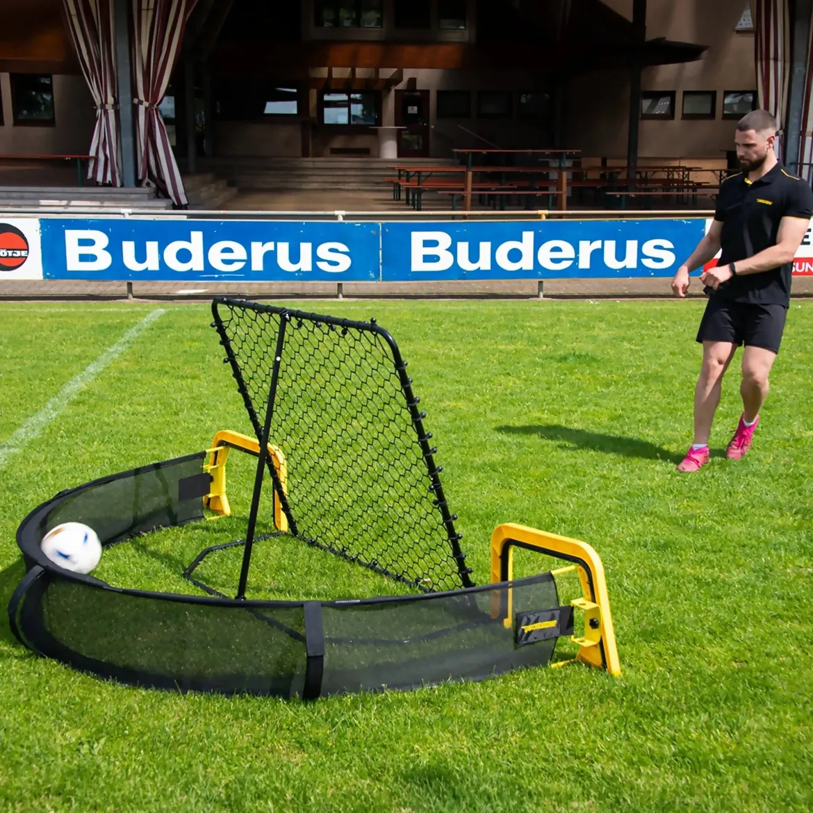 The Footballmaster® PRO